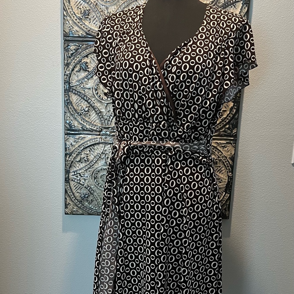 Brown Faux Wrap Dress with Cream Accents xl